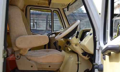 traveller-interior-highly-comforable-driving-seat