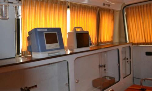 large-ambulance-interior-with-medical-equipments