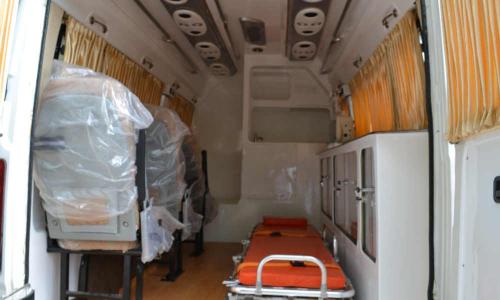 large-ambulance-interior-with-seats-bed